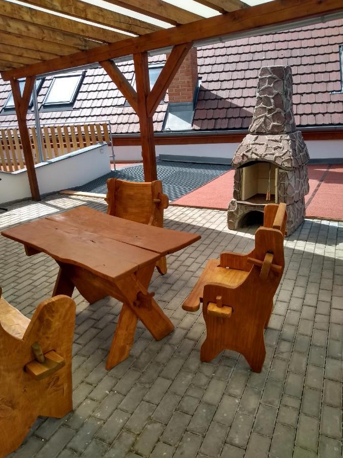 Apartmány LoNo Jičín Exterior foto