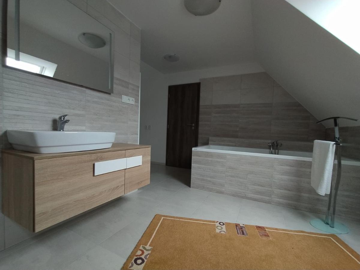 Apartmány LoNo Jičín Exterior foto